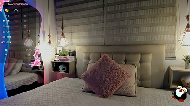 cristal  hot 1 online show from 2, 2, 2026