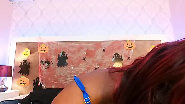 LisaBaileys online show from 2, 11, 2025