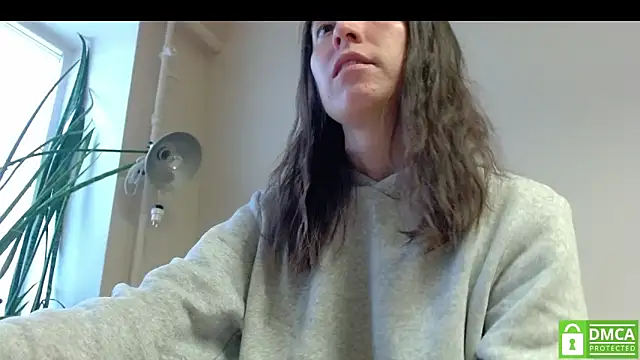 Snapshot of Sophi_Cute chatting on 17, 10, 2025 Sophi Cute online show from 17, 10, 2025