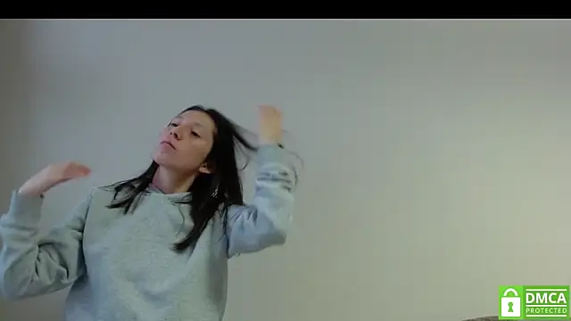 Snapshot of Sophi_Cute chatting on 23, 10, 2025 Sophi Cute online show from 23, 10, 2025