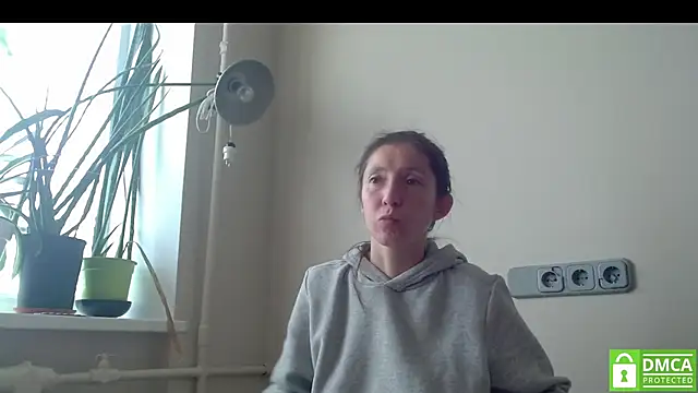 Snapshot of Sophi_Cute chatting on 7, 11, 2025 Sophi Cute online show from 7, 11, 2025