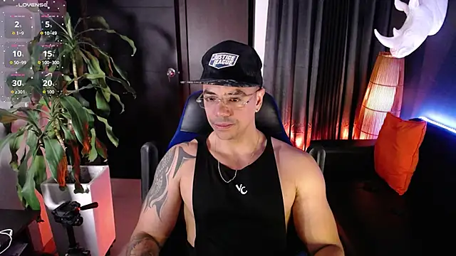 Snapshot of seddy_333 chatting on 24, 10, 2025 seddy 333 online show from 24, 10, 2025