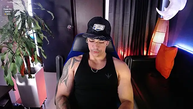 Snapshot of seddy_333 chatting on 24, 10, 2025 seddy 333 online show from 24, 10, 2025