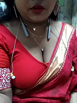 Sophiaboudi online show from 15, 11, 2025