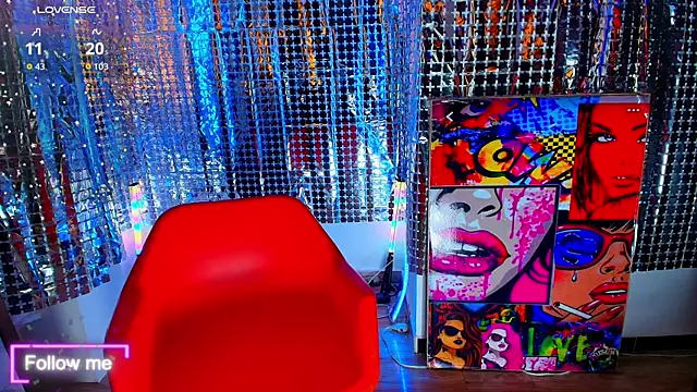 Snapshot of LatexDevil_Blondie chatting on 15, 11, 2025 LatexDevil Blondie online show from 15, 11, 2025