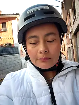 Snapshot of bellapaty chatting on 2, 11, 2025 bellapaty online show from 2, 11, 2025