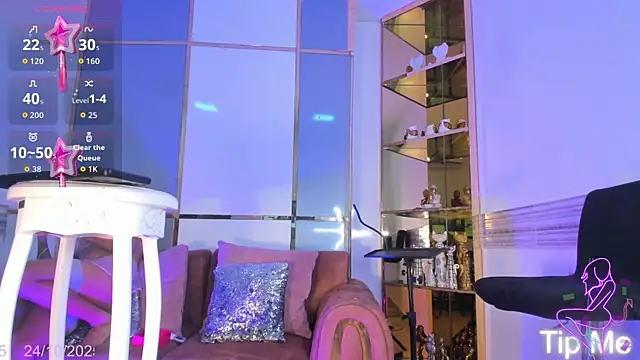 Snapshot of EmmaHills_Sex chatting on 24, 10, 2025 EmmaHills Sex online show from 24, 10, 2025