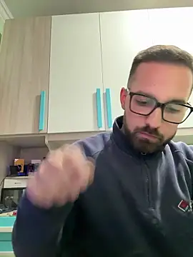 Snapshot of michele1500 chatting on 16, 12, 2025 michele1500 online show from 16, 12, 2025