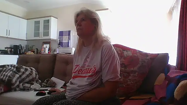 Snapshot of TrustfulVampire1 chatting on 7, 3, 2025 TrustfulVampire1 online show from 7, 3, 2025