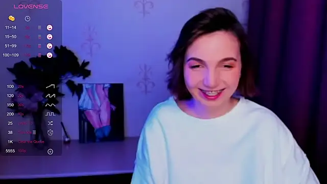 KindHazelHere  online show from 14, 10, 2025