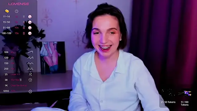 KindHazelHere  online show from 22, 10, 2025