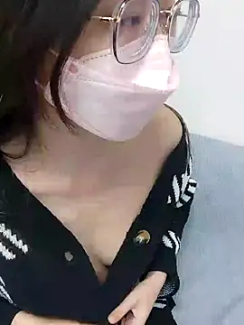 Lu Nana online show from 9, 12, 2024