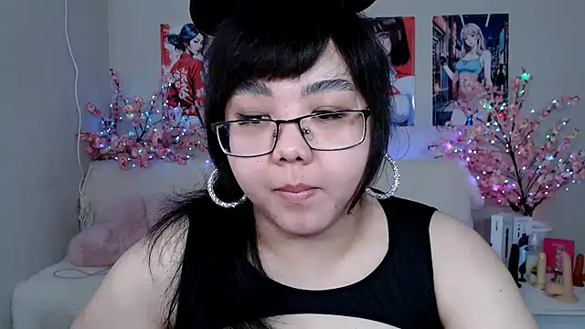 Snapshot of Moertomlly chatting on 15, 3, 2026 Moertomlly online show from 15, 3, 2026