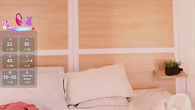  nickypurple  online show from 14, 11, 2025