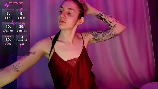NiaEllis online show from 9, 1, 2025