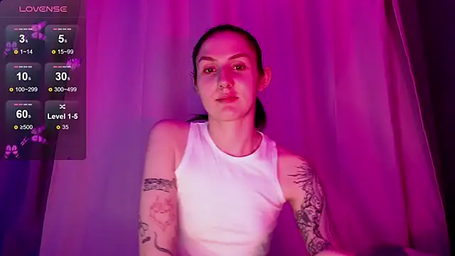NiaEllis online show from 17, 1, 2025