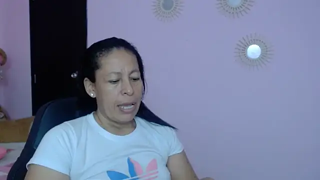 mature martina online show from 31, 1, 2025