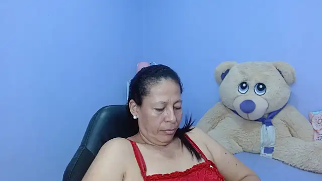 mature martina online show from 2, 2, 2025