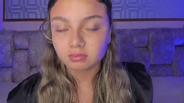 AnnyLopezz  online show from 4, 3, 2025