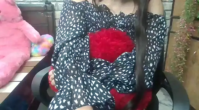 Sexy iknoor online show from 18, 1, 2025