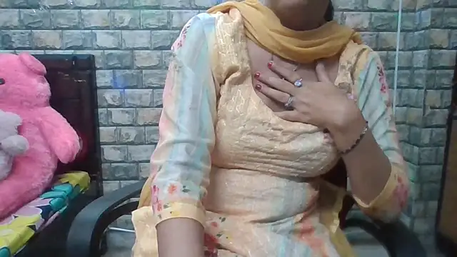 Sexy iknoor online show from 4, 11, 2025