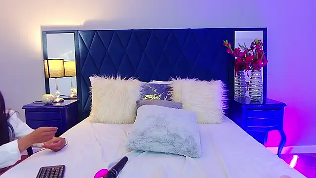 Margaret Saunders online show from 20, 1, 2025