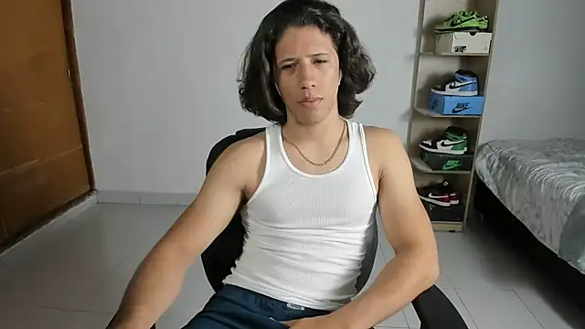 imtonny19 online show from 30, 1, 2025