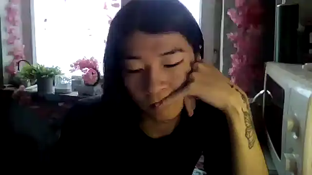 CarlyJoy online show from 20, 12, 2025