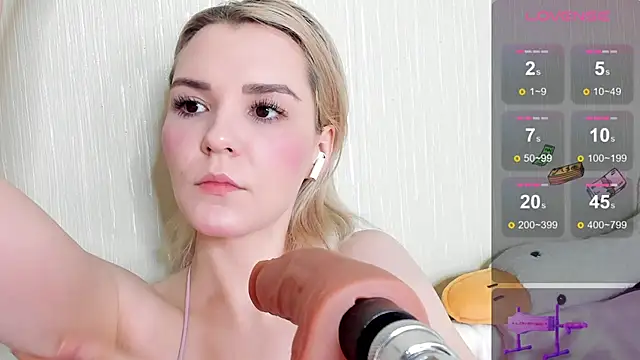 Kaya Devis online show from 30, 1, 2025