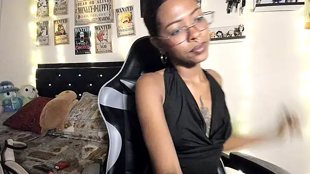 Cristal Jonasxh online show from 22, 9, 2025