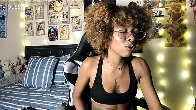 Cristal Jonasxh online show from 23, 12, 2025