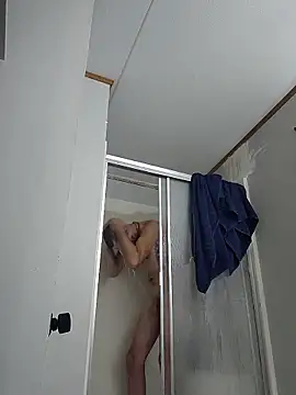 Snapshot of Bi_curious86 chatting on 30, 9, 2025 Bi curious86 online show from 30, 9, 2025