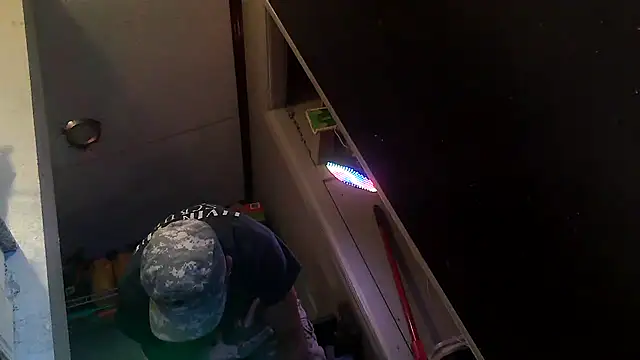 Snapshot of Bi_curious86 chatting on 1, 11, 2025 Bi curious86 online show from 1, 11, 2025