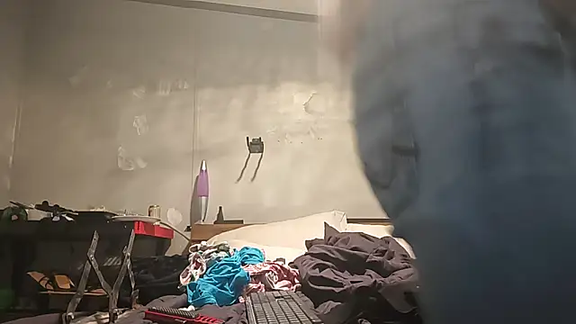 Snapshot of Bi_curious86 chatting on 9, 11, 2025 Bi curious86 online show from 9, 11, 2025