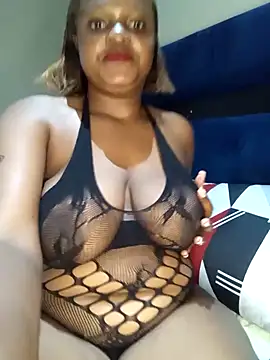 Snapshot of squirtypearl1 chatting on 12, 12, 2024 squirtypearl1 online show from 12, 12, 2024