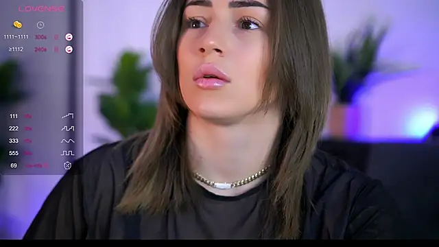 AishaCarter online show from 30, 10, 2025