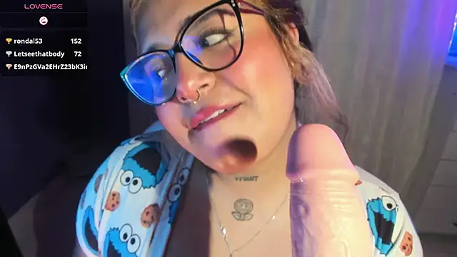 chloe bonnet online show from 11, 1, 2025