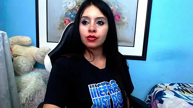 Snapshot of Luciana_and_Neitan chatting on 8, 1, 2025 Luciana and Neitan online show from 8, 1, 2025