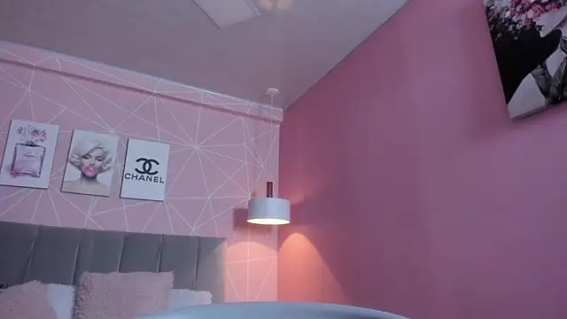 dolly zoe online show from 2, 10, 2025