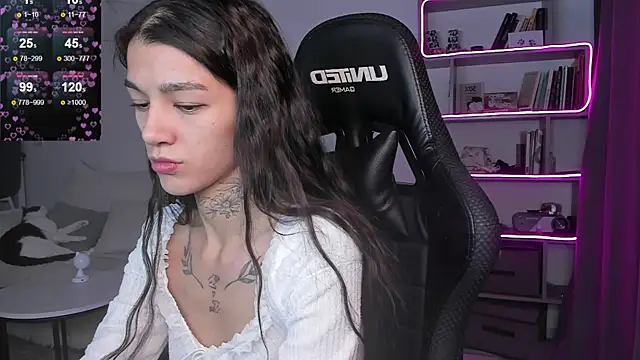 Snapshot of vinkitinkii chatting on 19, 12, 2024 vinkitinkii online show from 19, 12, 2024