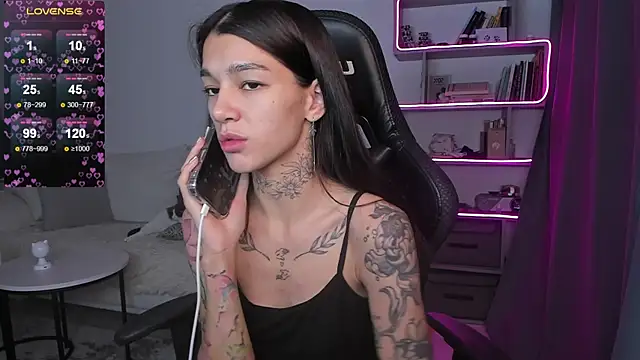 Snapshot of vinkitinkii chatting on 26, 12, 2024 vinkitinkii online show from 26, 12, 2024