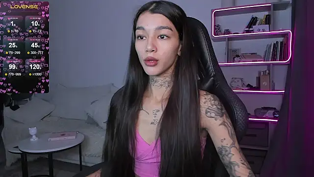 Snapshot of vinkitinkii chatting on 29, 12, 2024 vinkitinkii online show from 29, 12, 2024