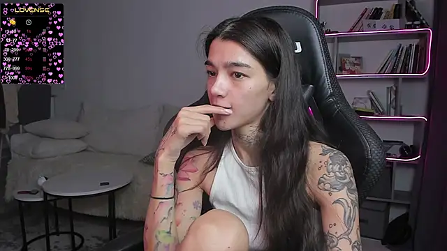 Snapshot of vinkitinkii chatting on 29, 1, 2025 vinkitinkii online show from 29, 1, 2025