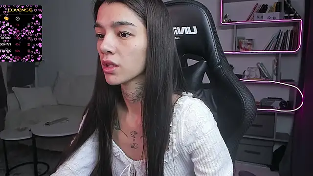 Snapshot of vinkitinkii chatting on 6, 2, 2025 vinkitinkii online show from 6, 2, 2025