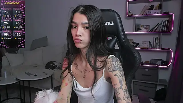 Snapshot of vinkitinkii chatting on 17, 2, 2025 vinkitinkii online show from 17, 2, 2025