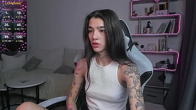 Snapshot of vinkitinkii chatting on 8, 3, 2025 vinkitinkii online show from 8, 3, 2025