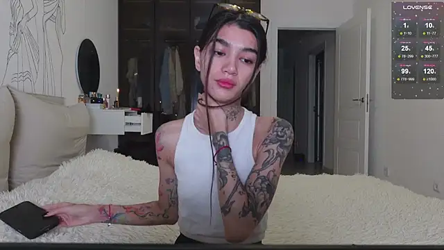 Snapshot of vinkitinkii chatting on 15, 11, 2025 vinkitinkii online show from 15, 11, 2025