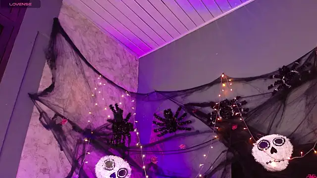 Snapshot of _Gretta chatting on 24, 10, 2025 Gretta online show from 24, 10, 2025