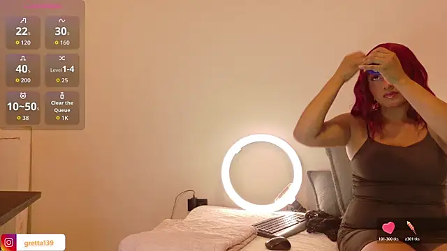 Snapshot of _Gretta chatting on 17, 11, 2025 Gretta online show from 17, 11, 2025