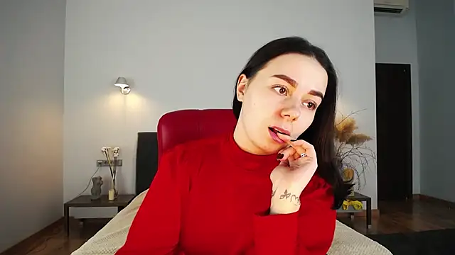 Snapshot of DiJiRay chatting on 12, 12, 2024 DiJiRay online show from 12, 12, 2024